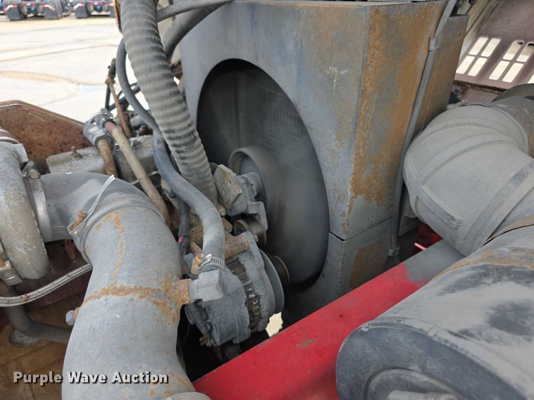 image for item EF3734 1993 Ottawa 30 yard truck