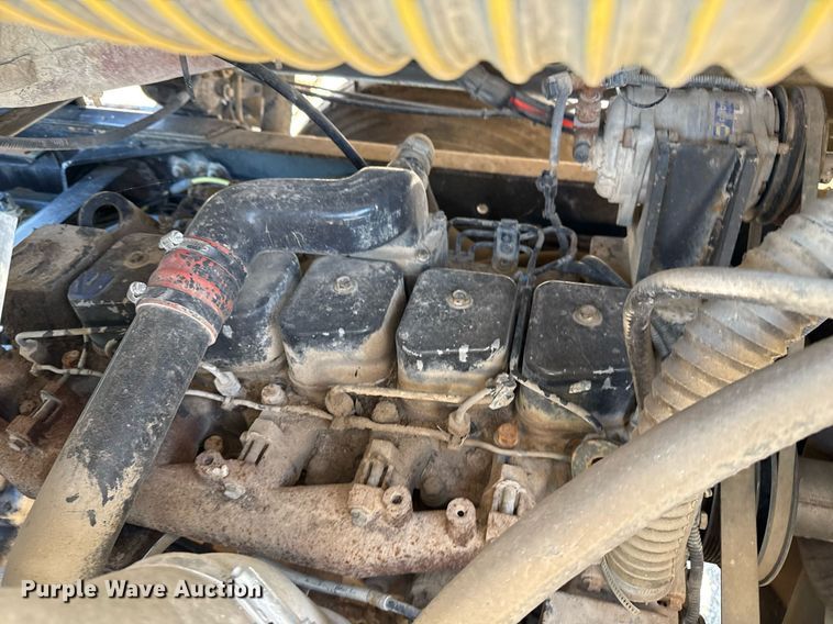 image for item EG5871 2004 Kalmar 30 yard truck