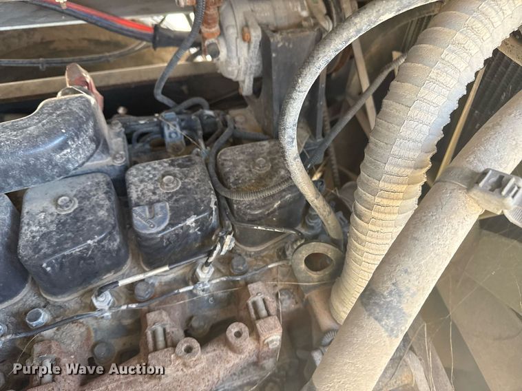 image for item EG5872 2004 Kalmar 30 yard truck