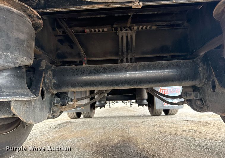 image for item EG6024 2015 Utility Trailer FS2CDHA drop deck trailer