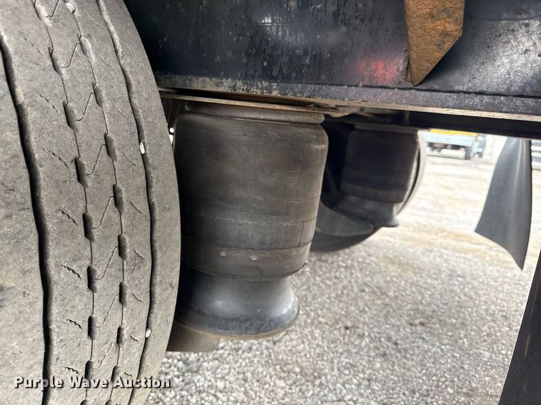 image for item EG6024 2015 Utility Trailer FS2CDHA drop deck trailer