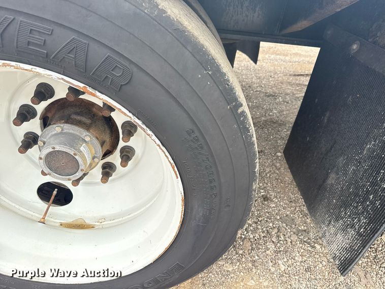 image for item EG6024 2015 Utility Trailer FS2CDHA drop deck trailer