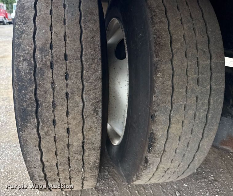 image for item EG6024 2015 Utility Trailer FS2CDHA drop deck trailer