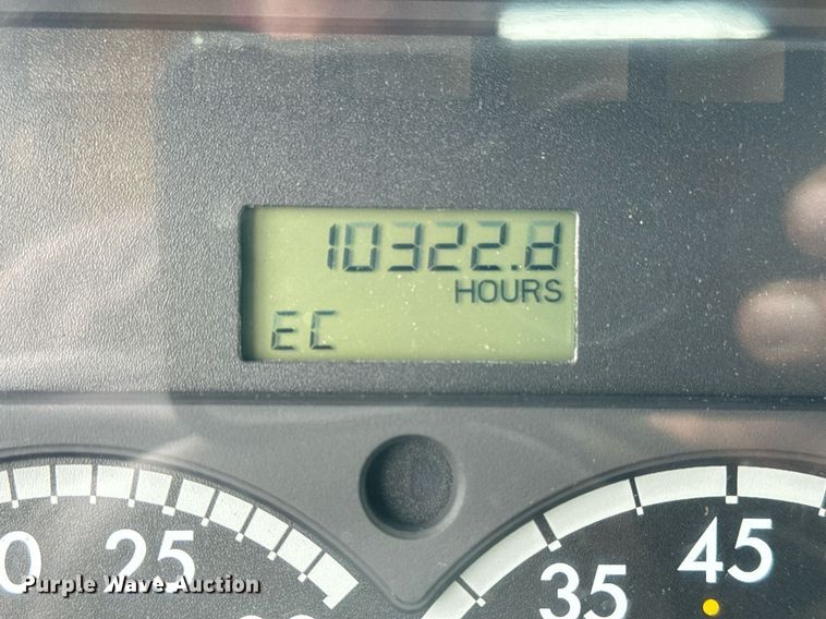 image for item EG6027 2007 Sterling A9500 Series semi truck