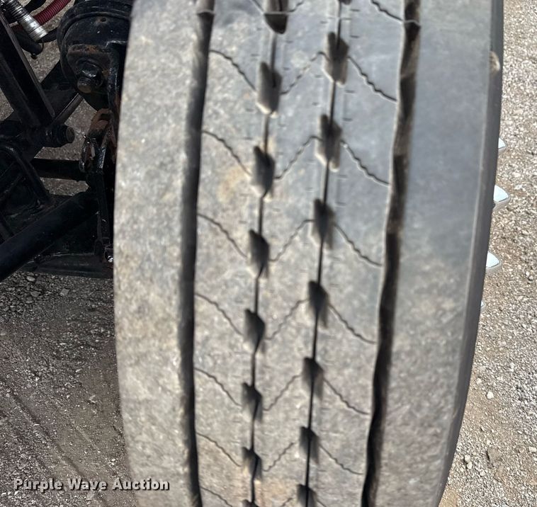 image for item EG6027 2007 Sterling A9500 Series semi truck