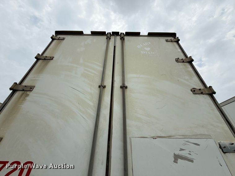 image for item EJ3733 2014 Vanguard VXP dry van trailer