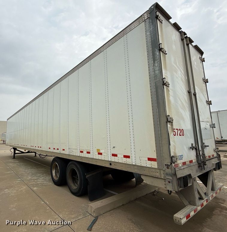 image for item EJ3733 2014 Vanguard VXP dry van trailer