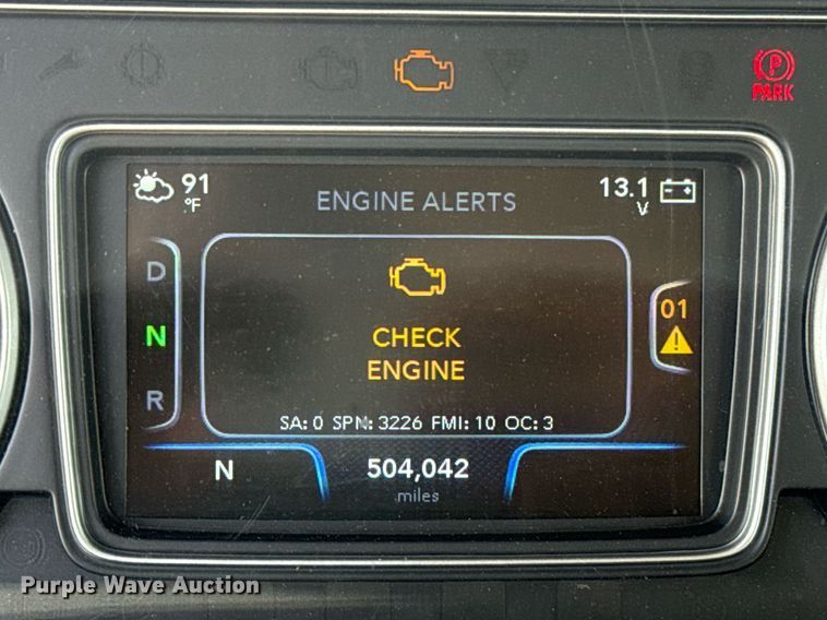 image for item EJ4831 2021 International LT625 semi truck