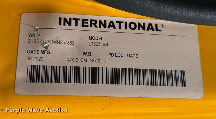 image for item EJ4831 2021 International LT625 semi truck