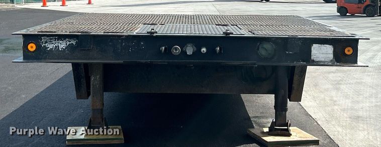 image for item EK3000 1999 Dakota Manufacturing DHT7048 drop deck hydraulic tail equipment trailer