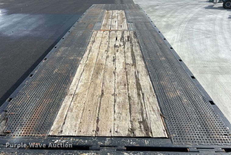 image for item EK3000 1999 Dakota Manufacturing DHT7048 drop deck hydraulic tail equipment trailer