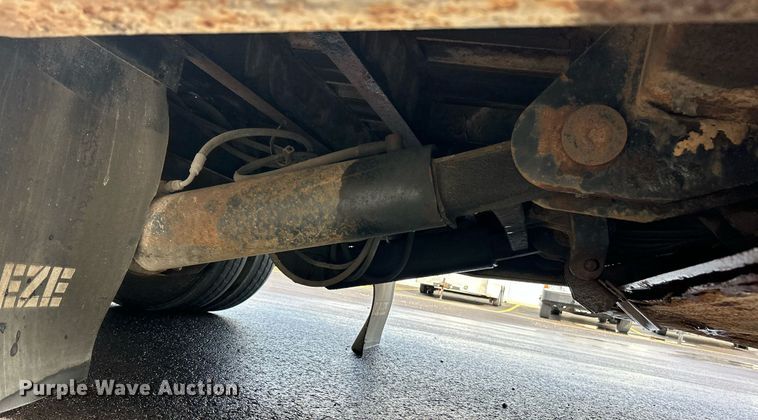 image for item EK3000 1999 Dakota Manufacturing DHT7048 drop deck hydraulic tail equipment trailer