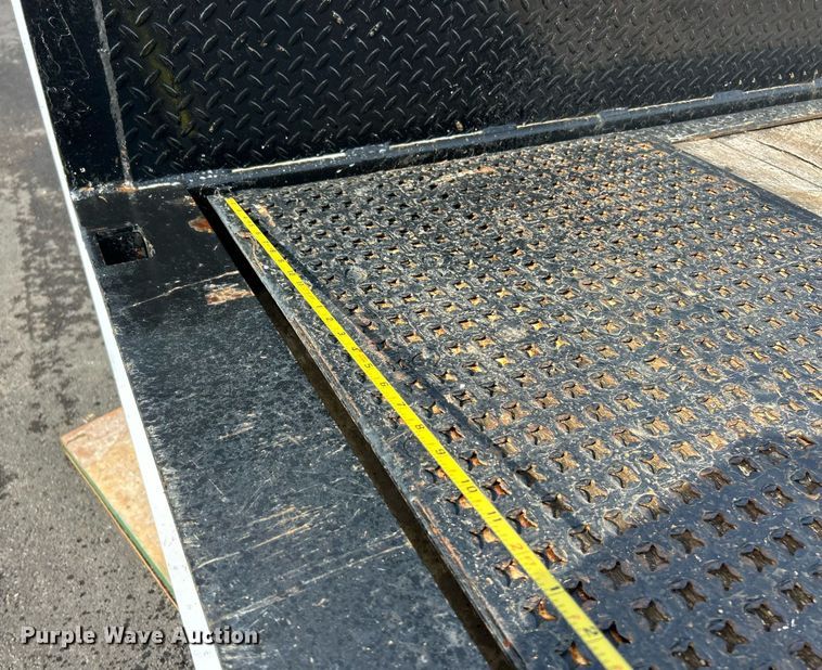 image for item EK3000 1999 Dakota Manufacturing DHT7048 drop deck hydraulic tail equipment trailer