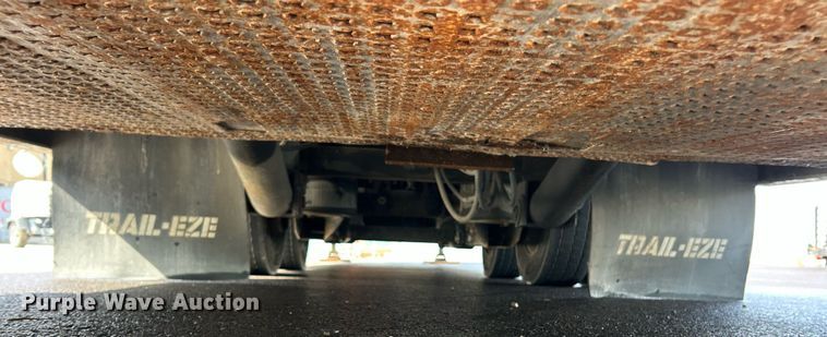 image for item EK3000 1999 Dakota Manufacturing DHT7048 drop deck hydraulic tail equipment trailer