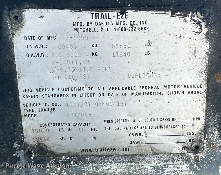 image for item EK3000 1999 Dakota Manufacturing DHT7048 drop deck hydraulic tail equipment trailer