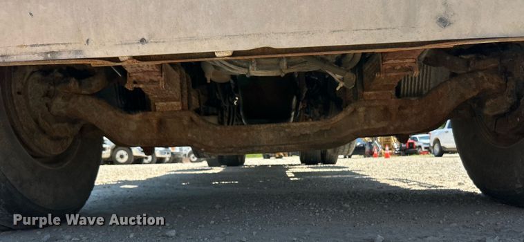 image for item EK8436 2012 Volvo Truck VHD semi truck