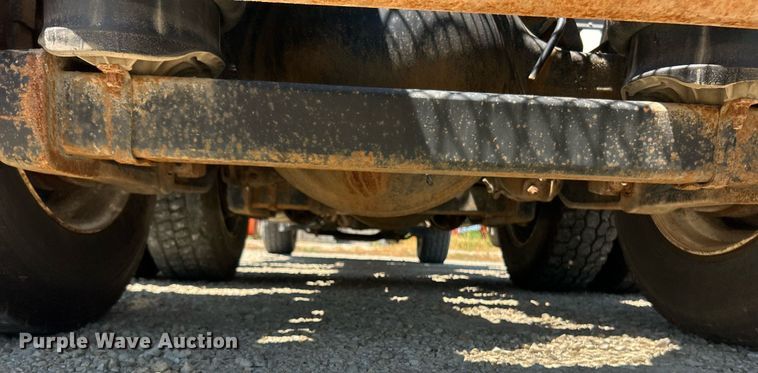 image for item EK8436 2012 Volvo Truck VHD semi truck