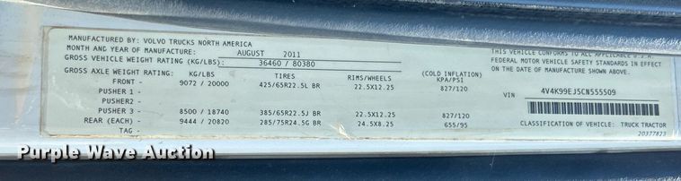 image for item EK8436 2012 Volvo Truck VHD semi truck