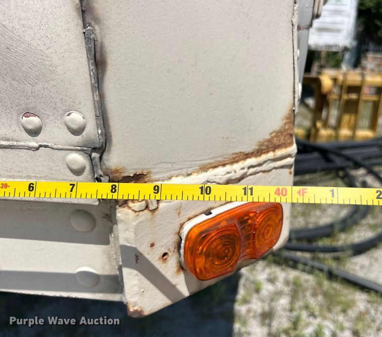 image for item EK8455 1976 Dorsey dry van trailer