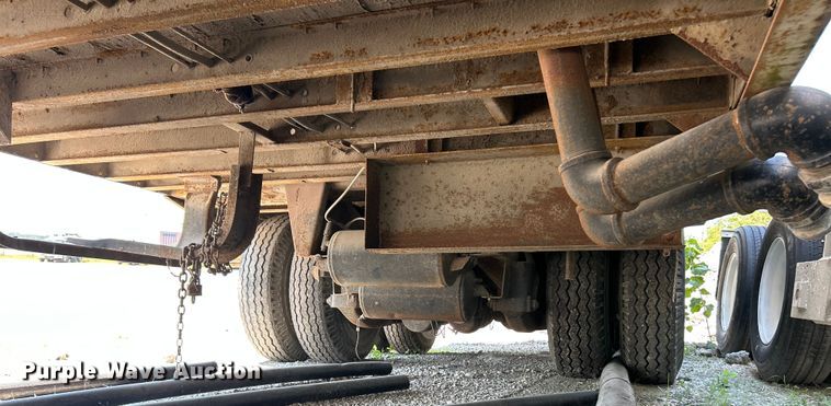 image for item EK8455 1976 Dorsey dry van trailer