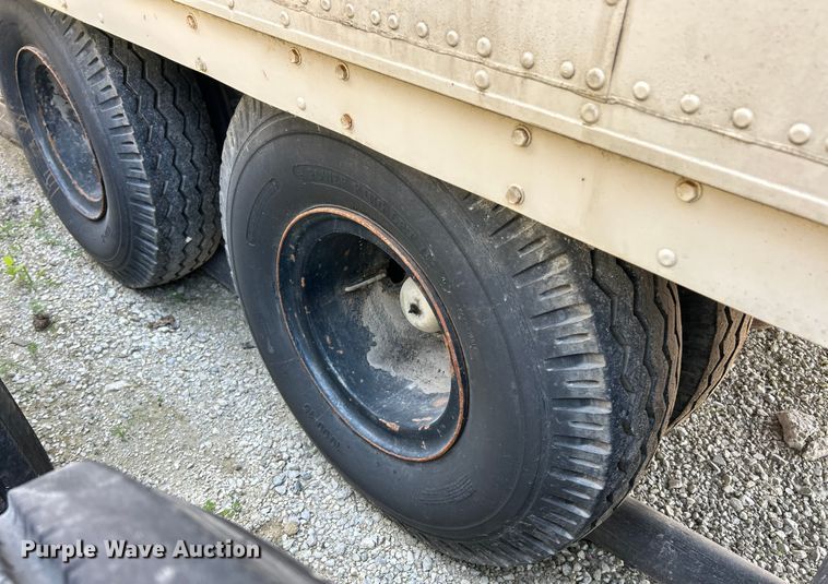 image for item EK8455 1976 Dorsey dry van trailer