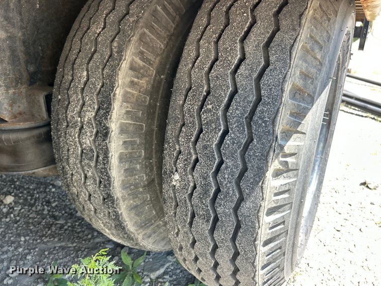 image for item EK8455 1976 Dorsey dry van trailer