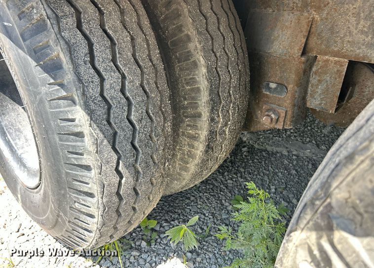 image for item EK8455 1976 Dorsey dry van trailer