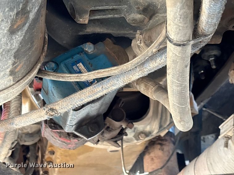 image for item EM0508 2007 Peterbilt 386 semi truck