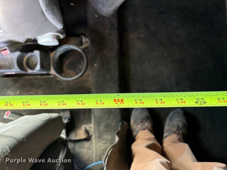 image for item EM0508 2007 Peterbilt 386 semi truck