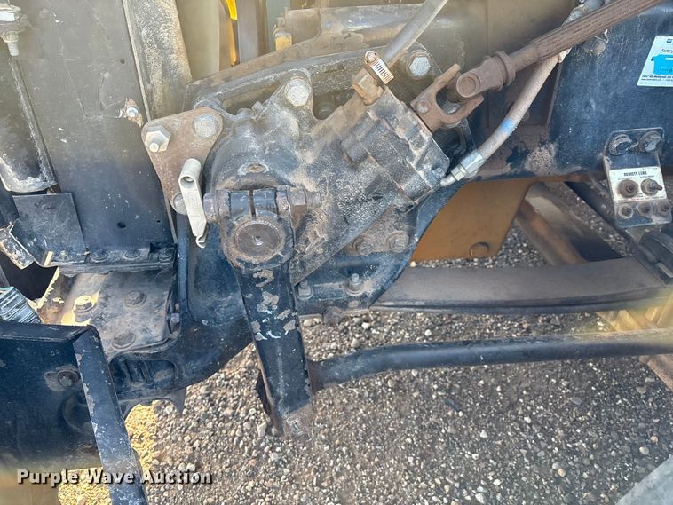 image for item EM0508 2007 Peterbilt 386 semi truck