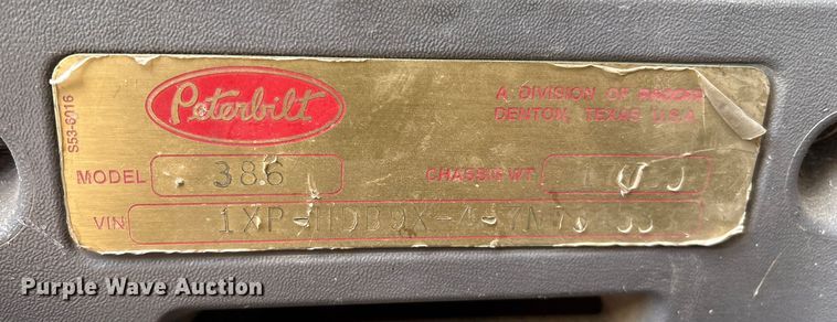 image for item EM0508 2007 Peterbilt 386 semi truck