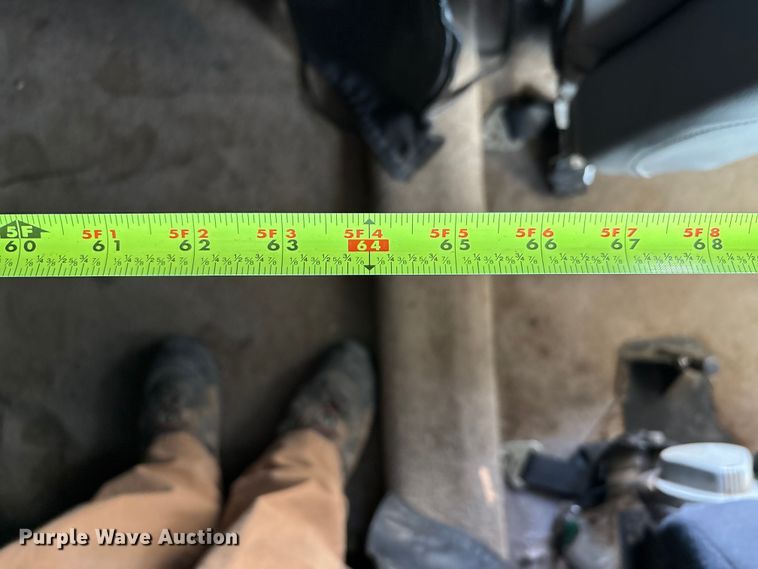 image for item EM0509 2007 Peterbilt 386 semi truck