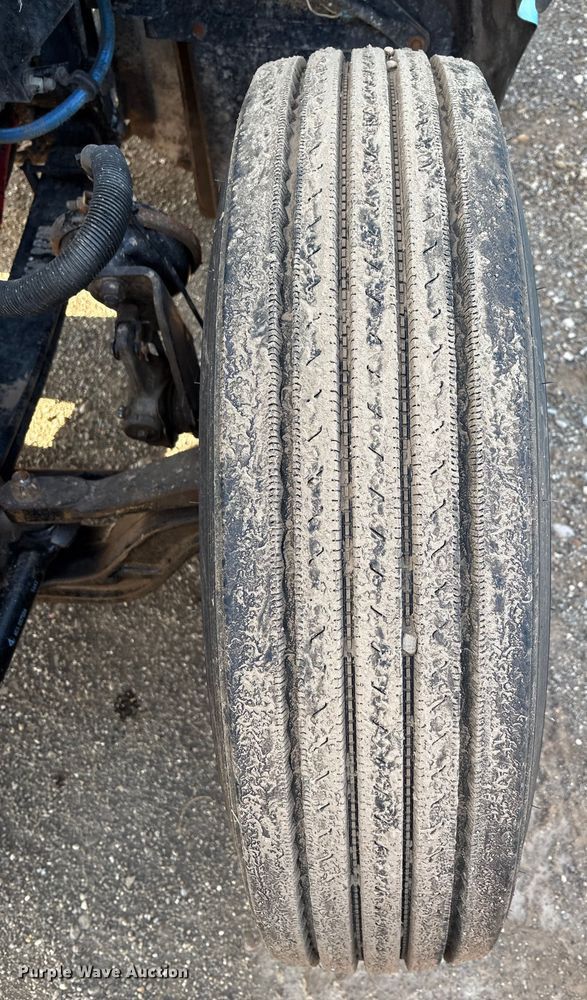 image for item EM0509 2007 Peterbilt 386 semi truck