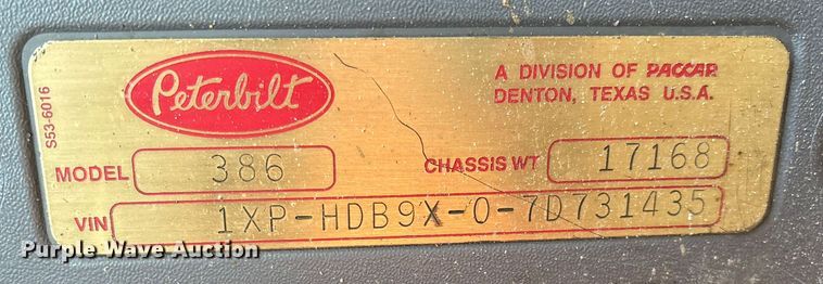 image for item EM0509 2007 Peterbilt 386 semi truck