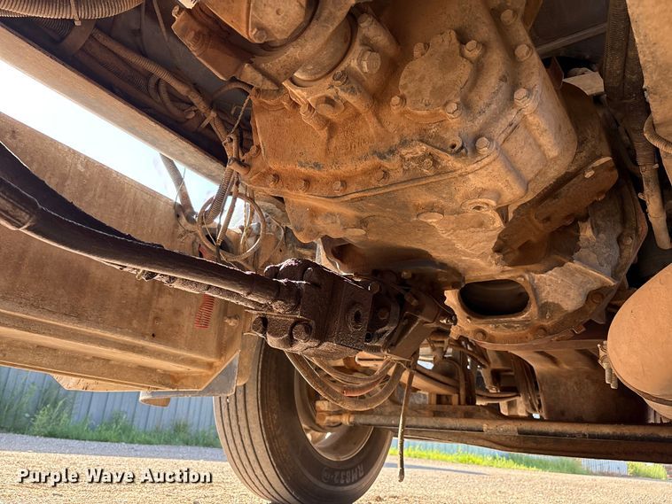 image for item EM0510 2008 Peterbilt 386 semi truck