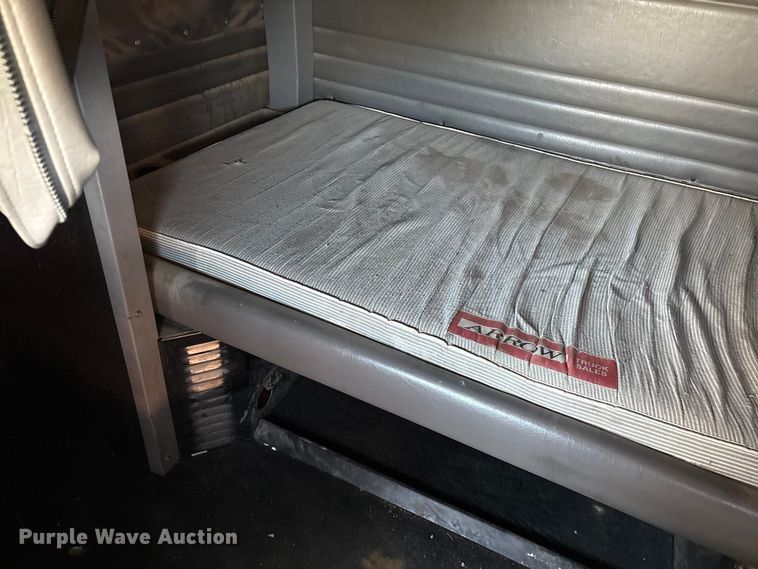 image for item EM0510 2008 Peterbilt 386 semi truck