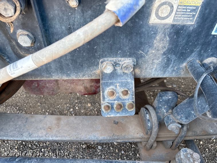 image for item EM0510 2008 Peterbilt 386 semi truck