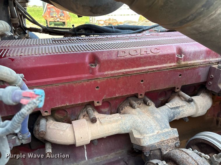 image for item EM0510 2008 Peterbilt 386 semi truck