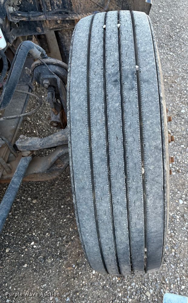 image for item EM0510 2008 Peterbilt 386 semi truck