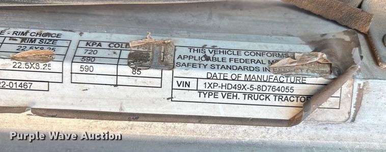 image for item EM0510 2008 Peterbilt 386 semi truck