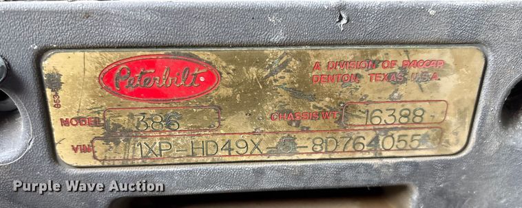 image for item EM0510 2008 Peterbilt 386 semi truck