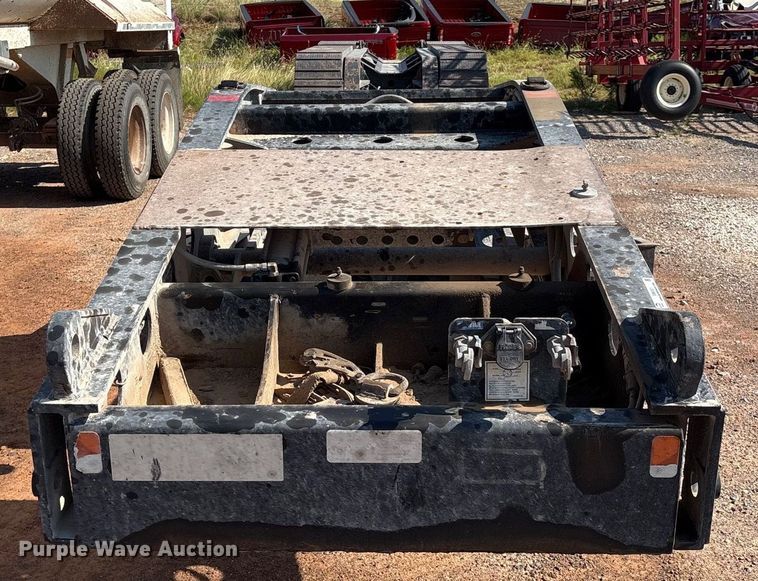 image for item EM0521 2019 Fontaine Magnitude HFLD lowboy equipment trailer