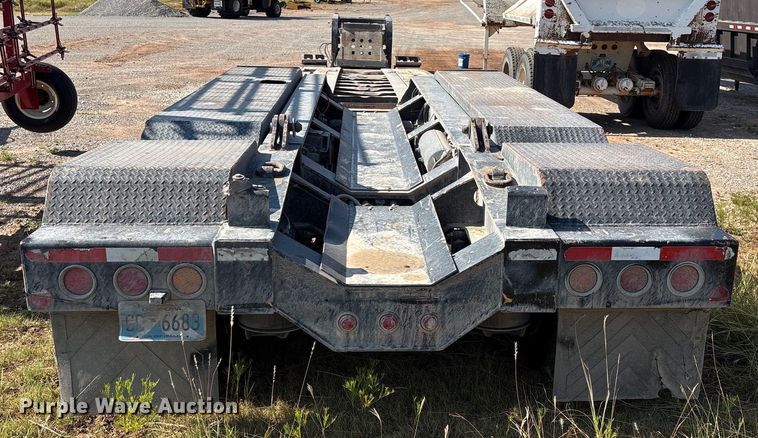 image for item EM0521 2019 Fontaine Magnitude HFLD lowboy equipment trailer