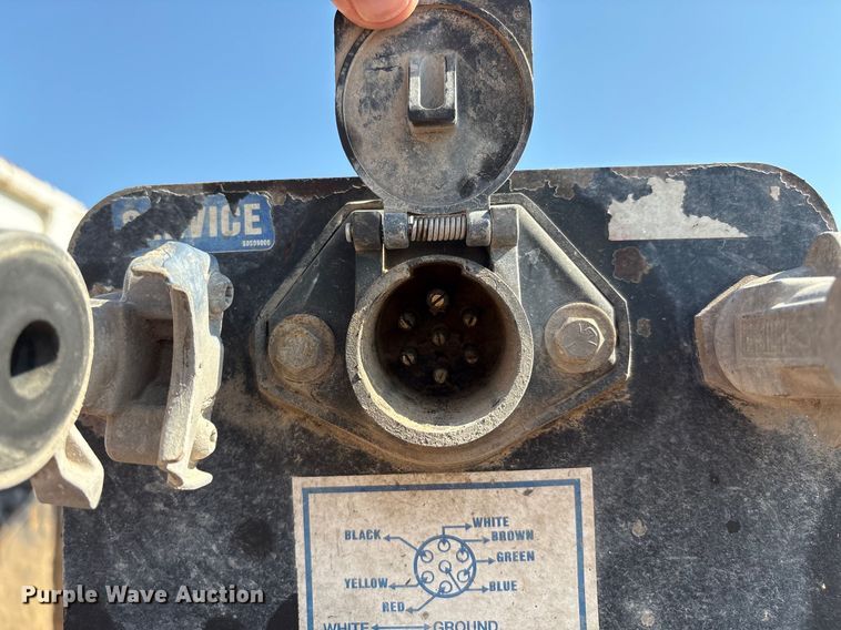 image for item EM0521 2019 Fontaine Magnitude HFLD lowboy equipment trailer