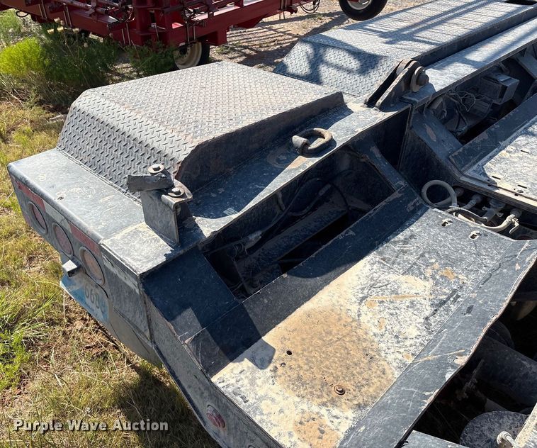 image for item EM0521 2019 Fontaine Magnitude HFLD lowboy equipment trailer