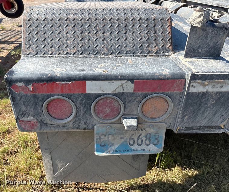 image for item EM0521 2019 Fontaine Magnitude HFLD lowboy equipment trailer