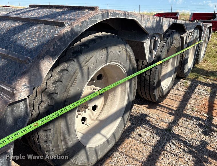 image for item EM0521 2019 Fontaine Magnitude HFLD lowboy equipment trailer
