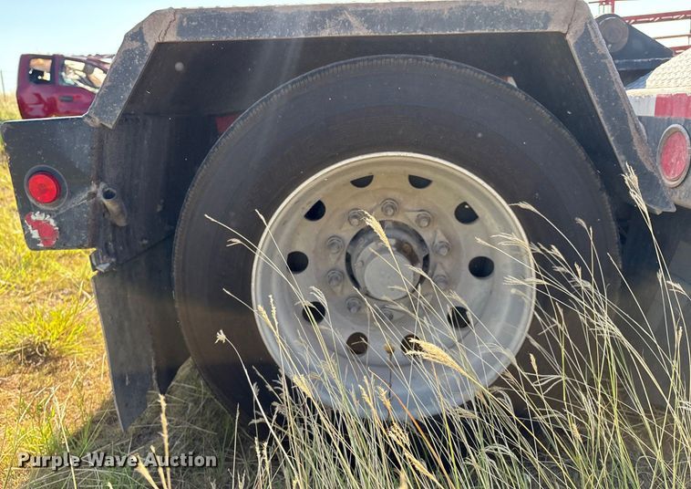 image for item EM0521 2019 Fontaine Magnitude HFLD lowboy equipment trailer