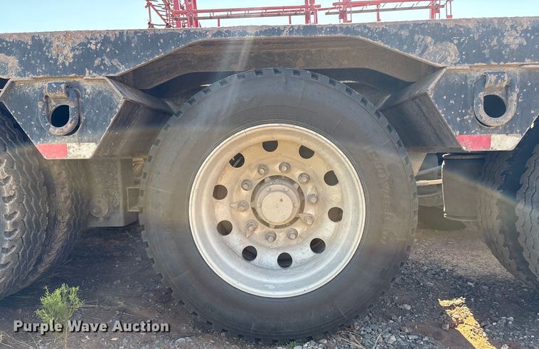 image for item EM0521 2019 Fontaine Magnitude HFLD lowboy equipment trailer