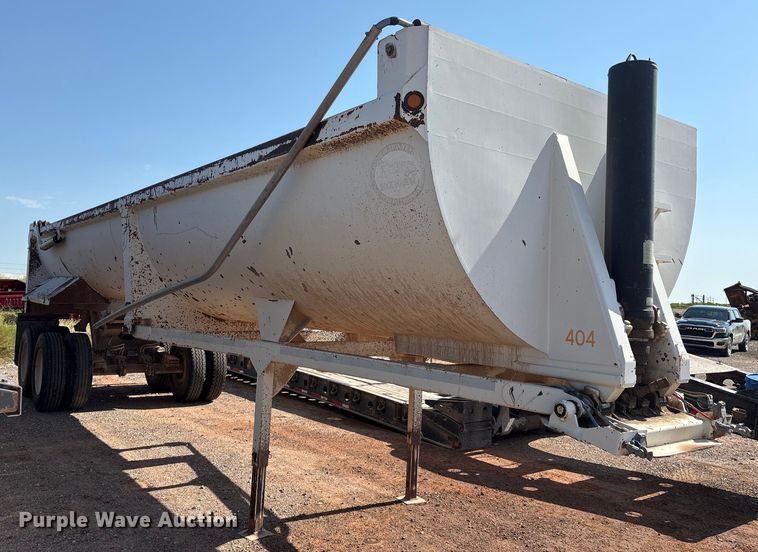 image for item EM0522 2007 CTS HRD-32 end dump trailer